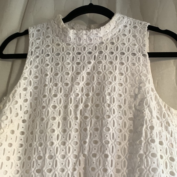 J Crew White Cotton Eyelet Sleeveless Top Size 10 - Picture 2 of 7